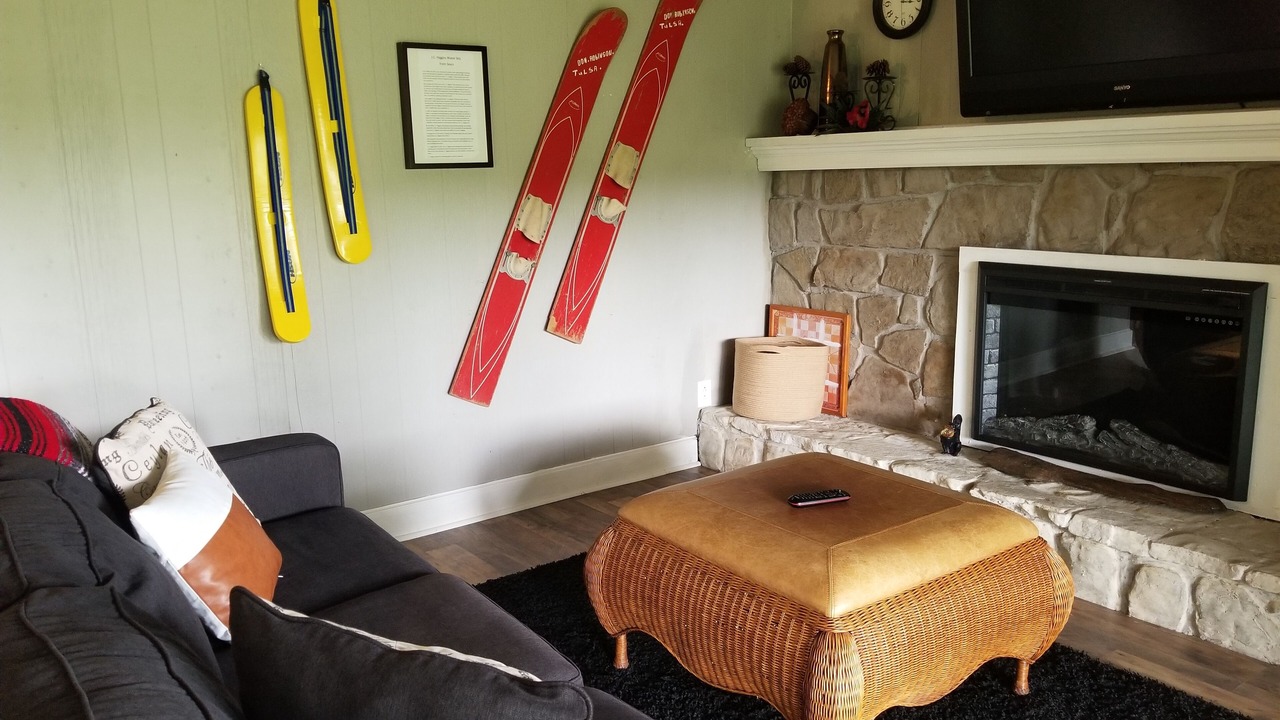 Photo of Livingroom in Trimble