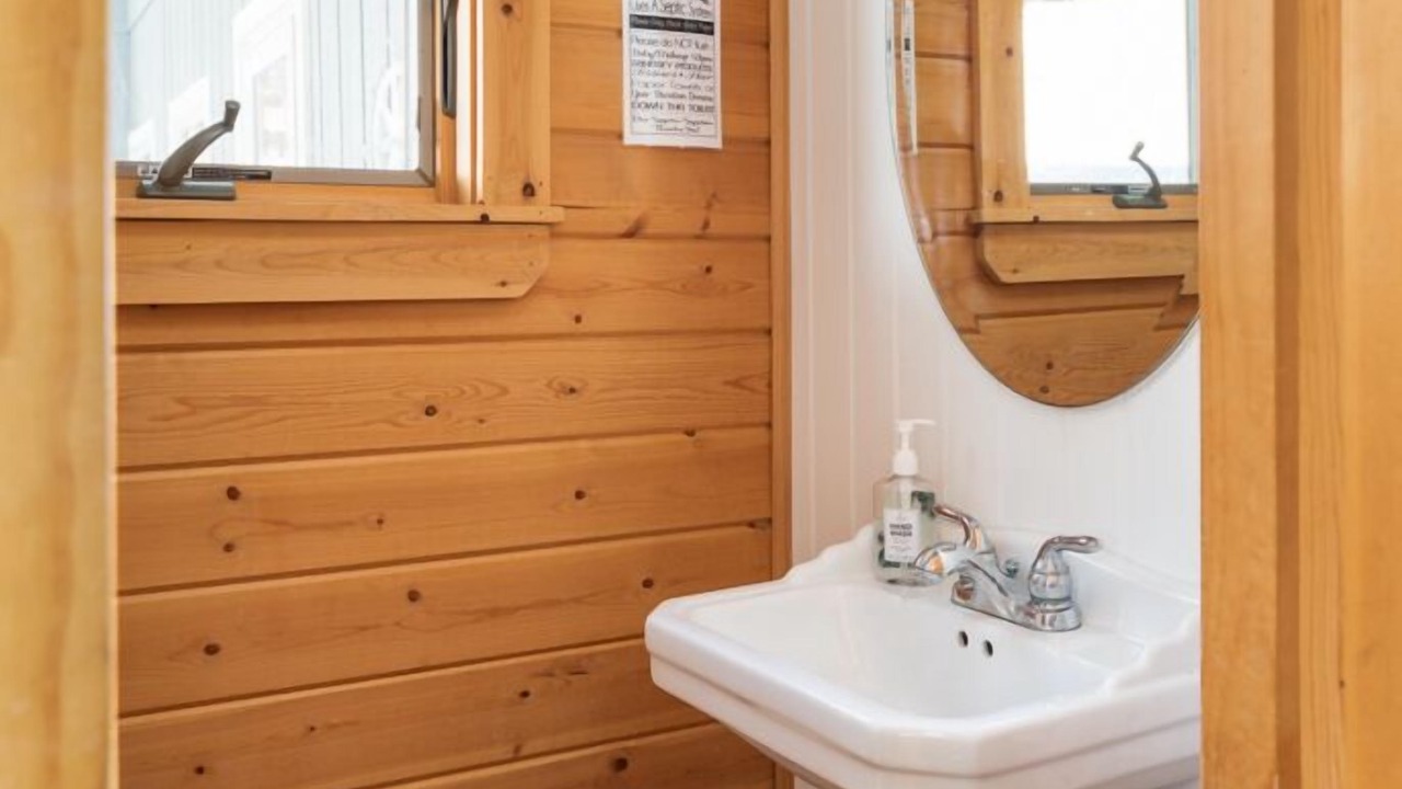 Photo of Bathroom in Suttons Bay