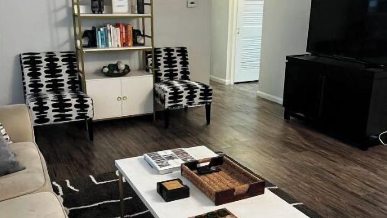 Photo of Livingroom in Oak Park