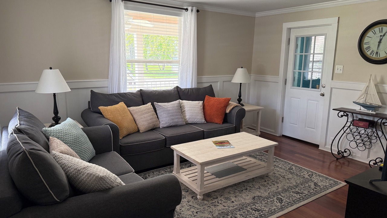 Photo of Livingroom in Elk Rapids