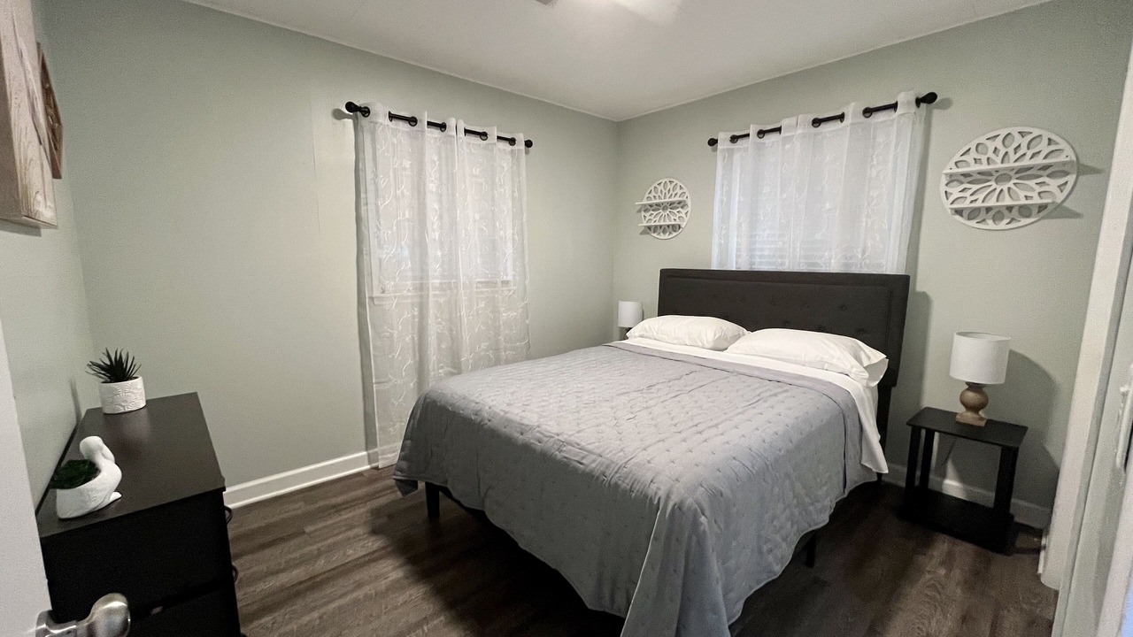 Photo of Bedroom in Delton