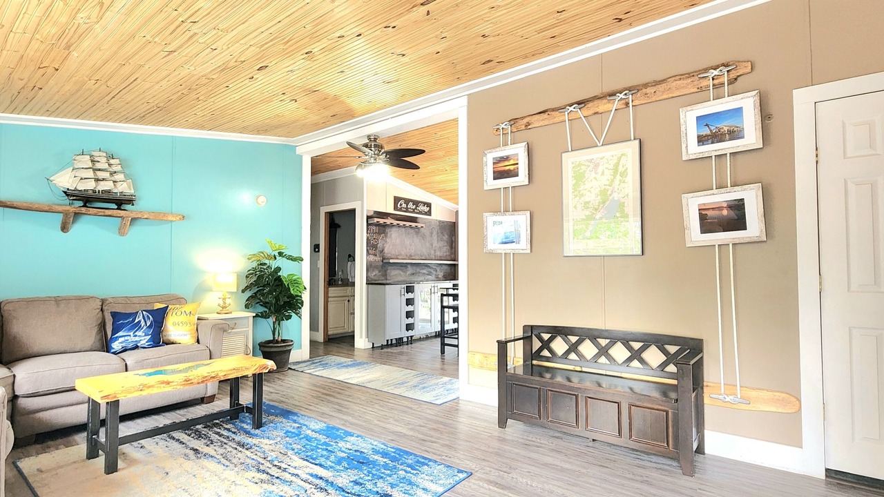 Photo of Livingroom in Lake Linden