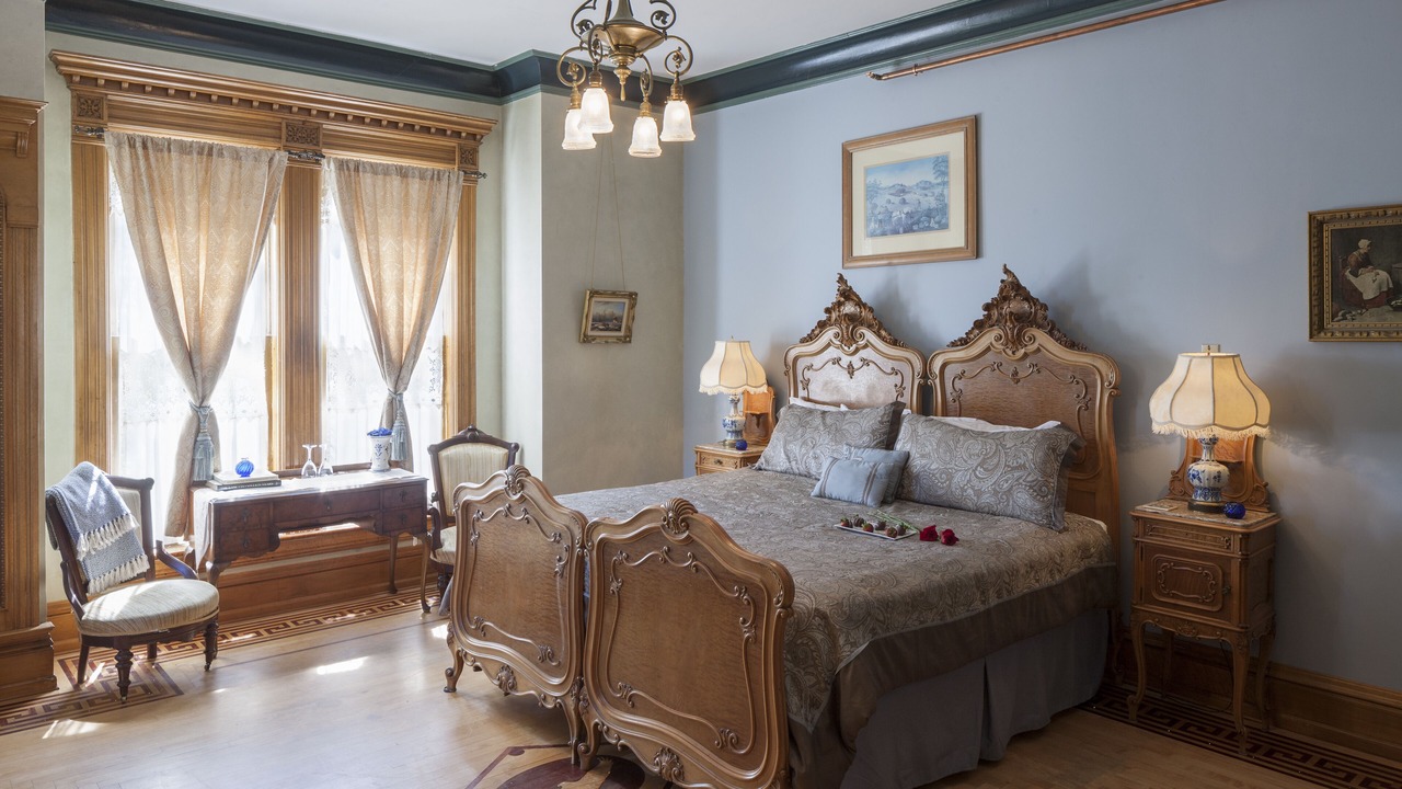 Photo of Bedroom in West Main HIll