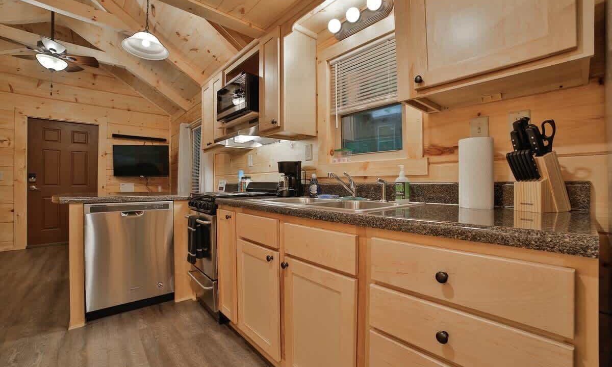 Photo of Kitchen in Lookout Valley Neighborhood Association