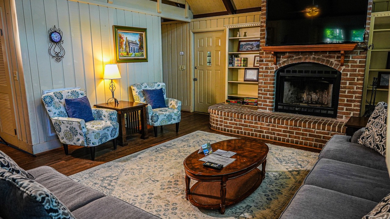 Photo of Livingroom in Pine Mountain