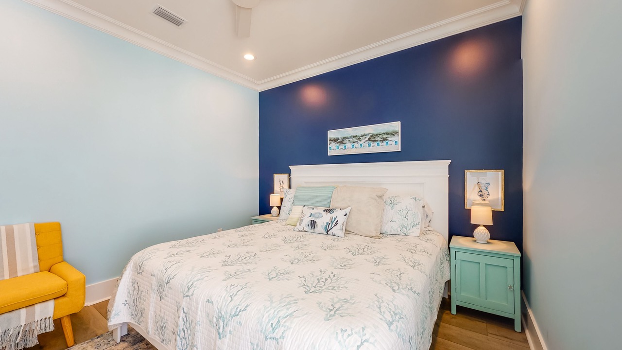 Photo of Bedroom in Gulf Shores