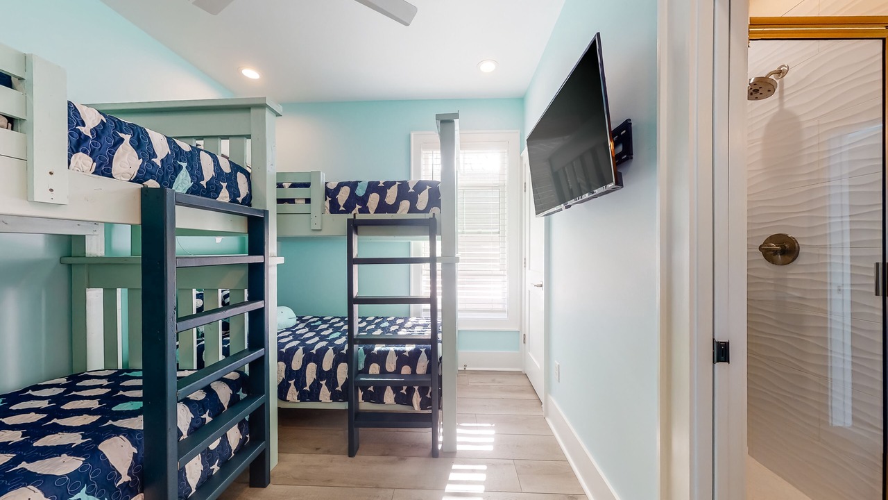 Photo of Bedroom in Gulf Shores