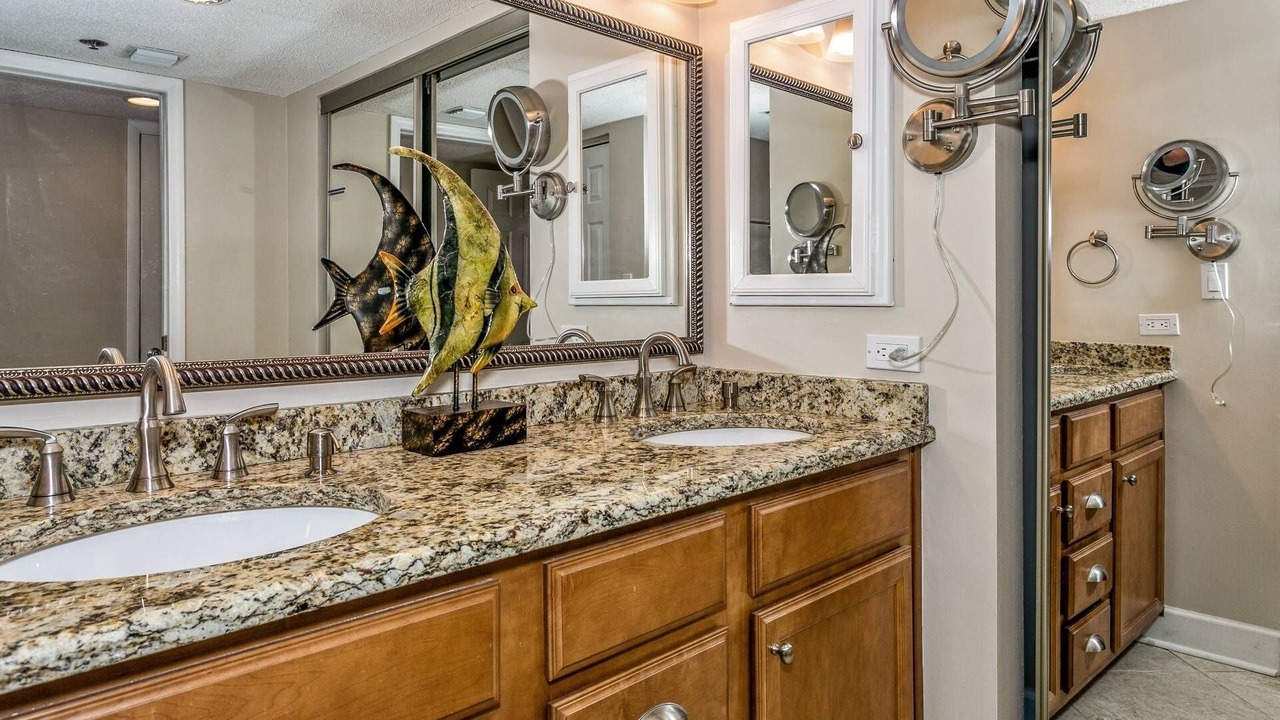 Photo of Bathroom in Ono Island
