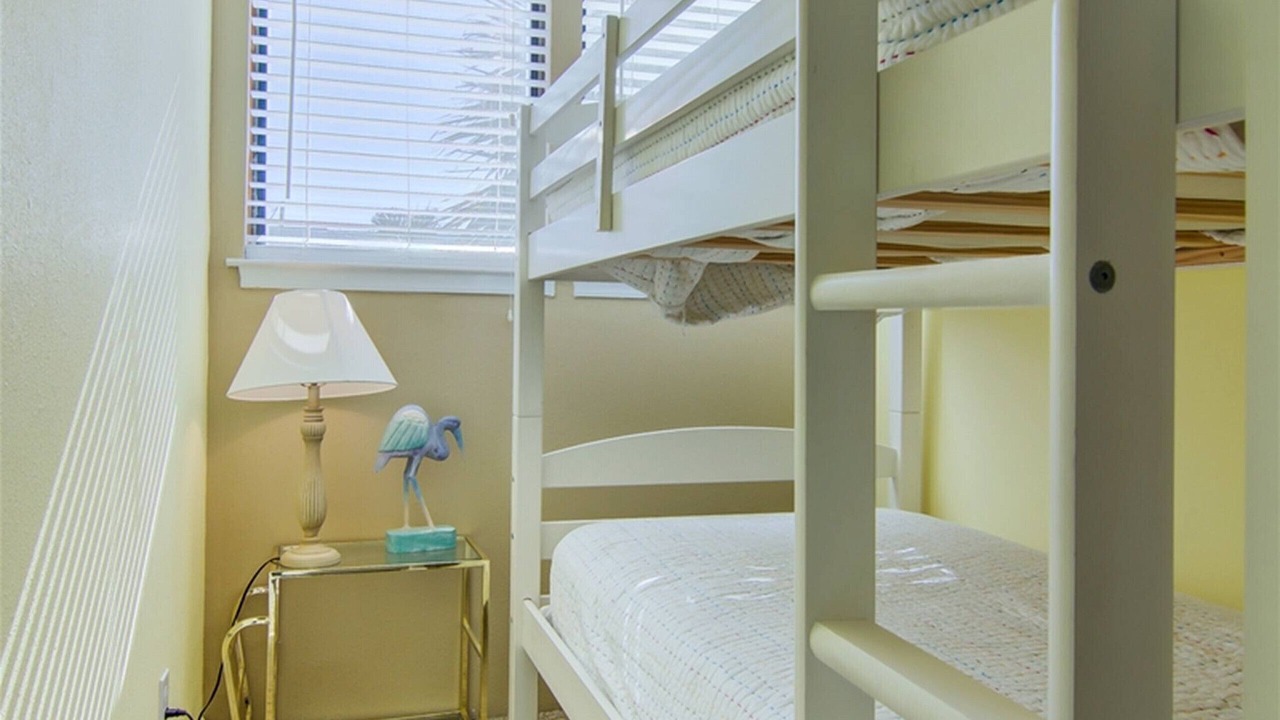 Photo of Bedroom in Miramar Beach