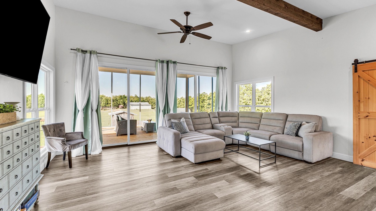 Photo of Livingroom in Millbrook