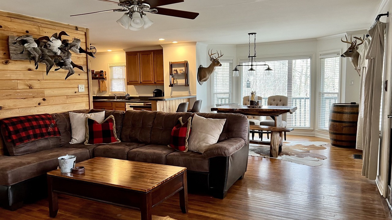 Photo of Bedroom in Groveoak
