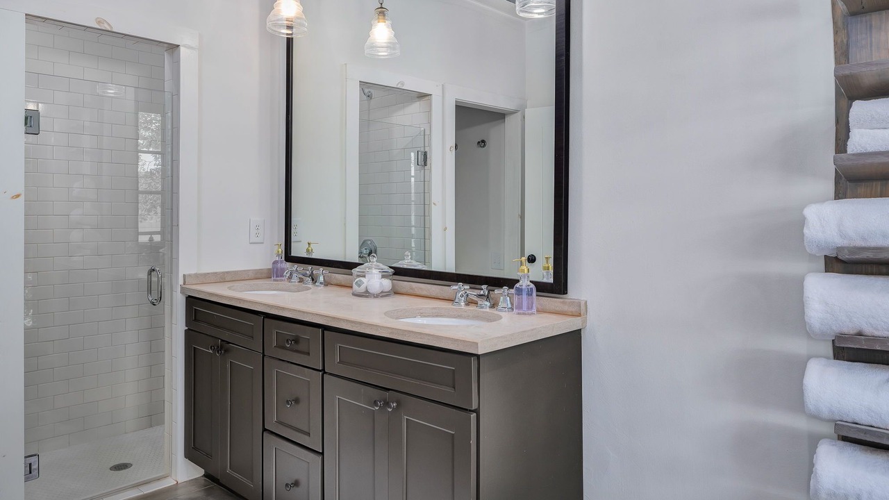 Photo of Bathroom in Crane Hill