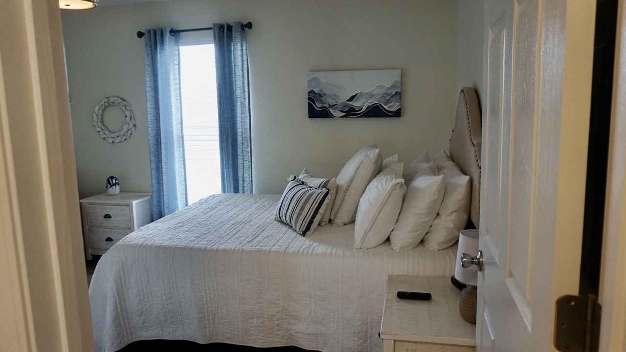 Photo of Bedroom in Navarre Beach
