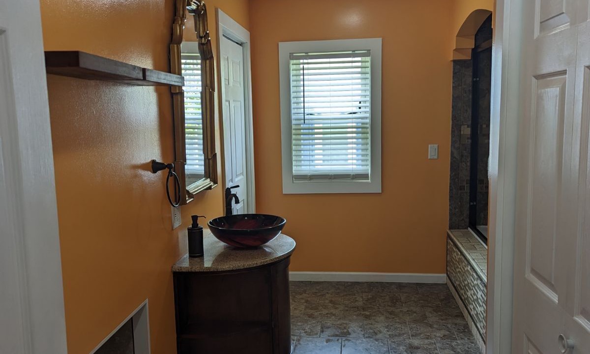 Photo of Bathroom in Lakeside