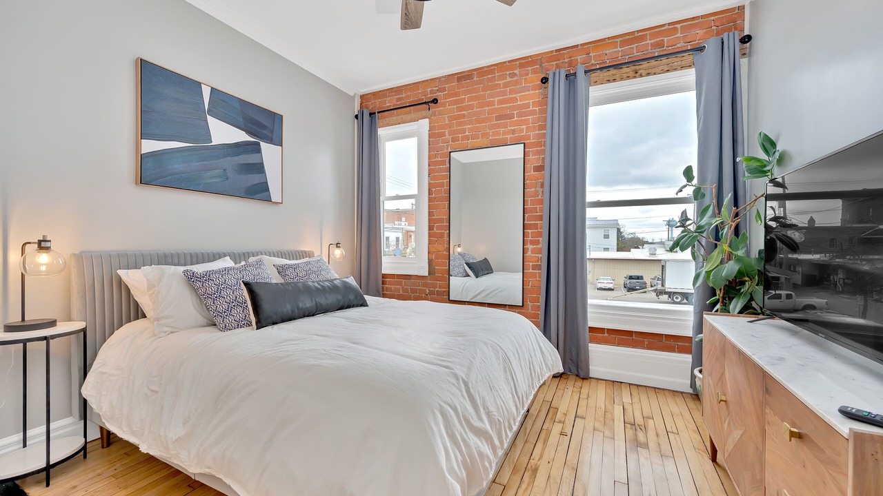 Photo of Bedroom in Holly