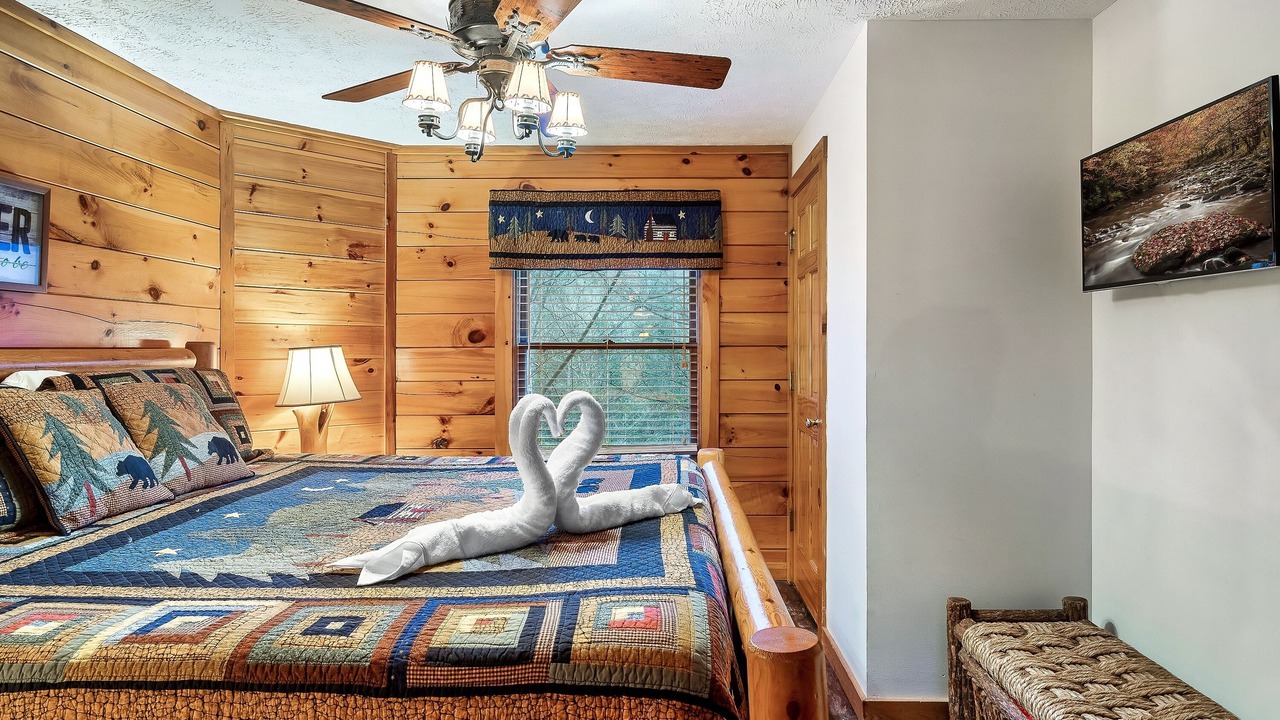 Photo of Bedroom in Black Bear Falls