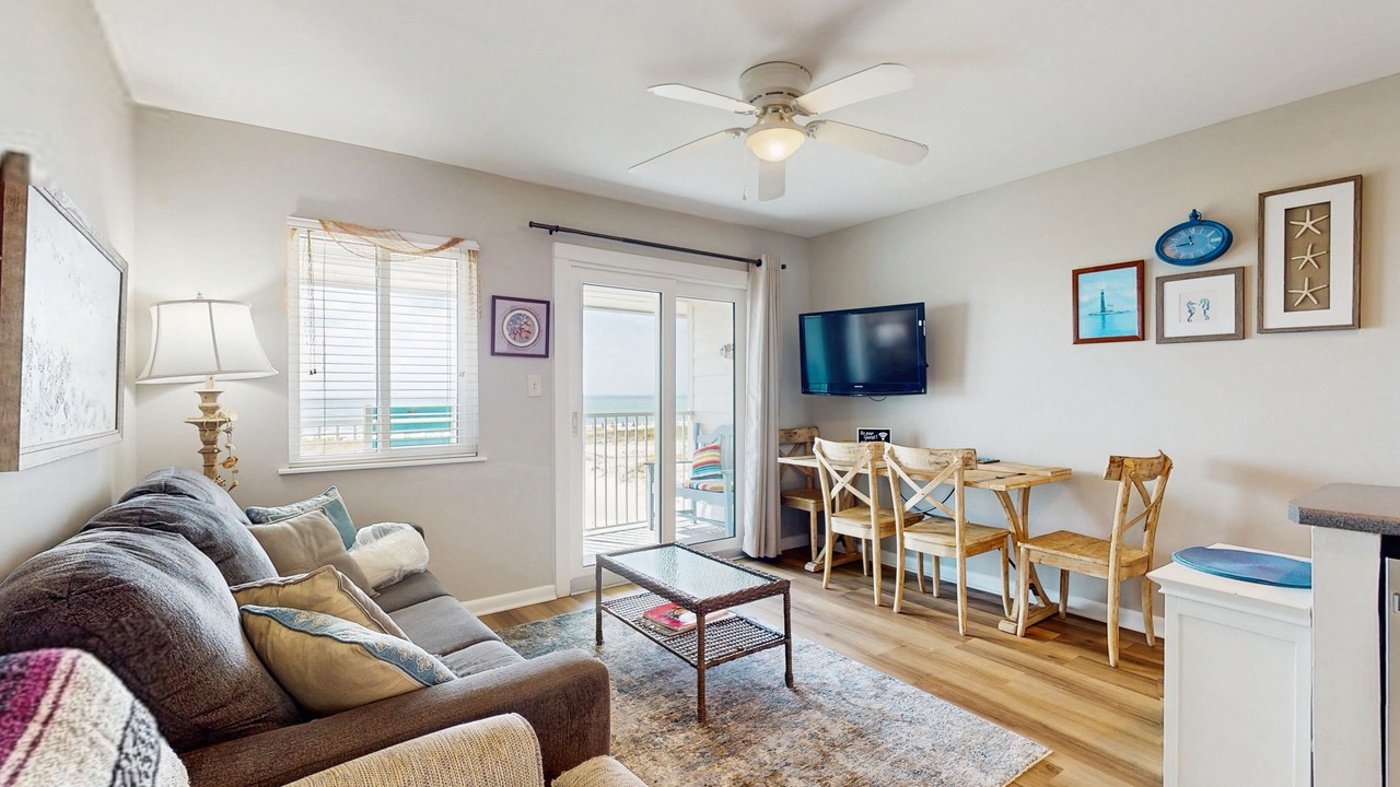 Photo of Livingroom in Fort Morgan