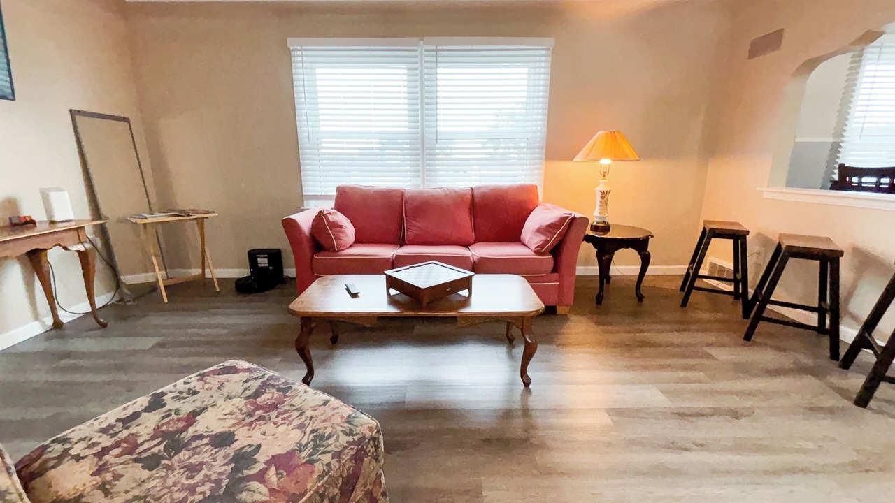 Photo of Livingroom in Anchor Bay Harbor