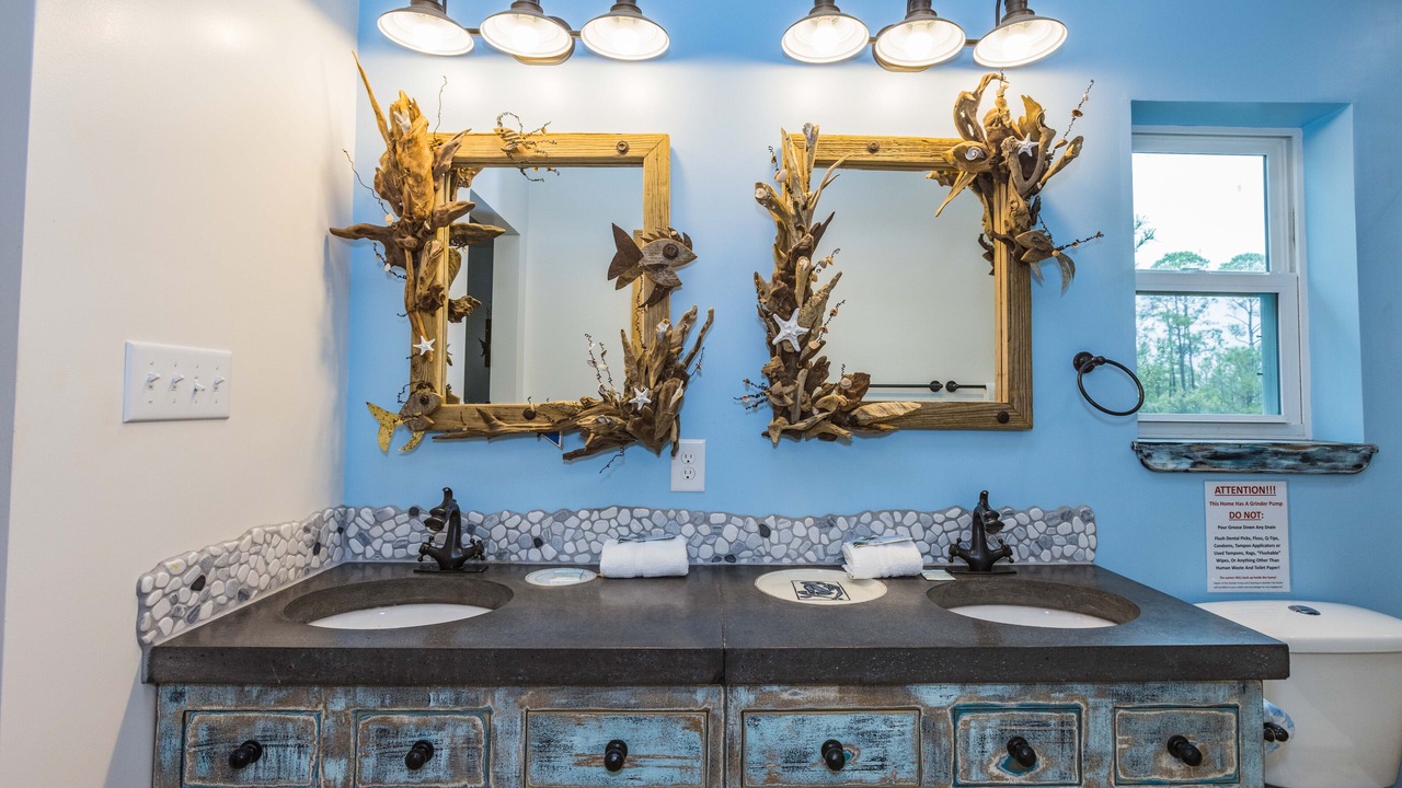 Photo of Bathroom in Surf Side Shores