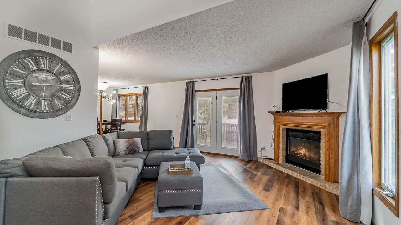 Photo of Livingroom in Saginaw