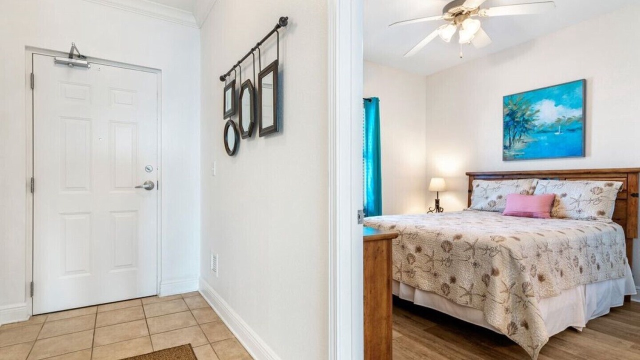 Photo of Bedroom in Gulf Shores