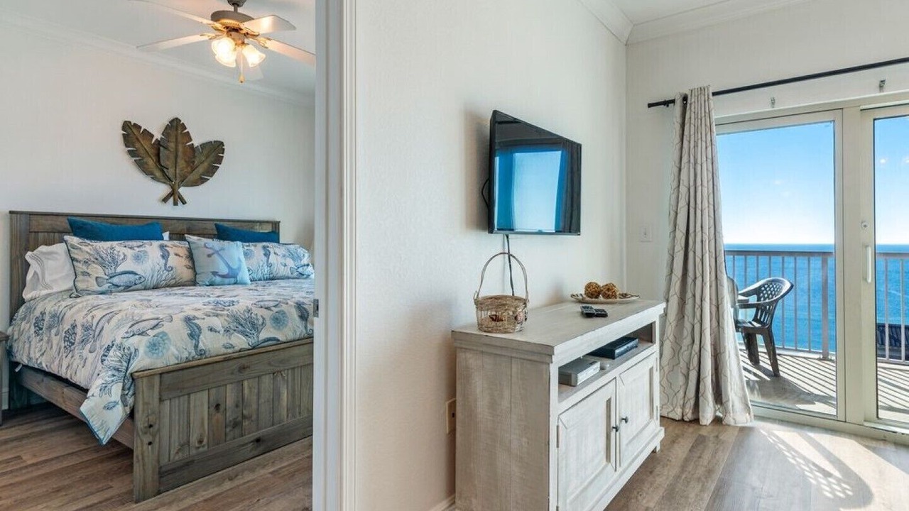 Photo of Bedroom in Gulf Shores