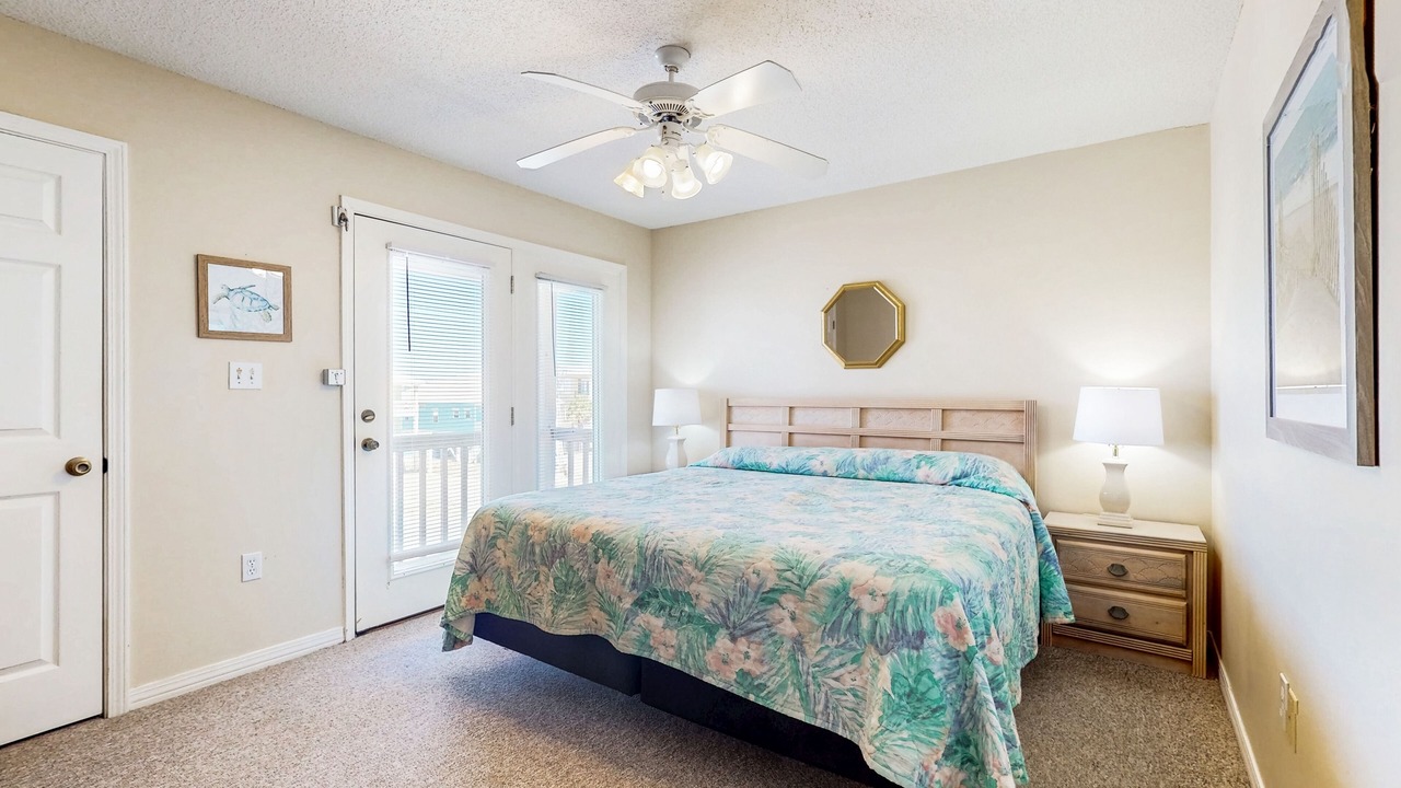 Photo of Bedroom in Gulf Shores