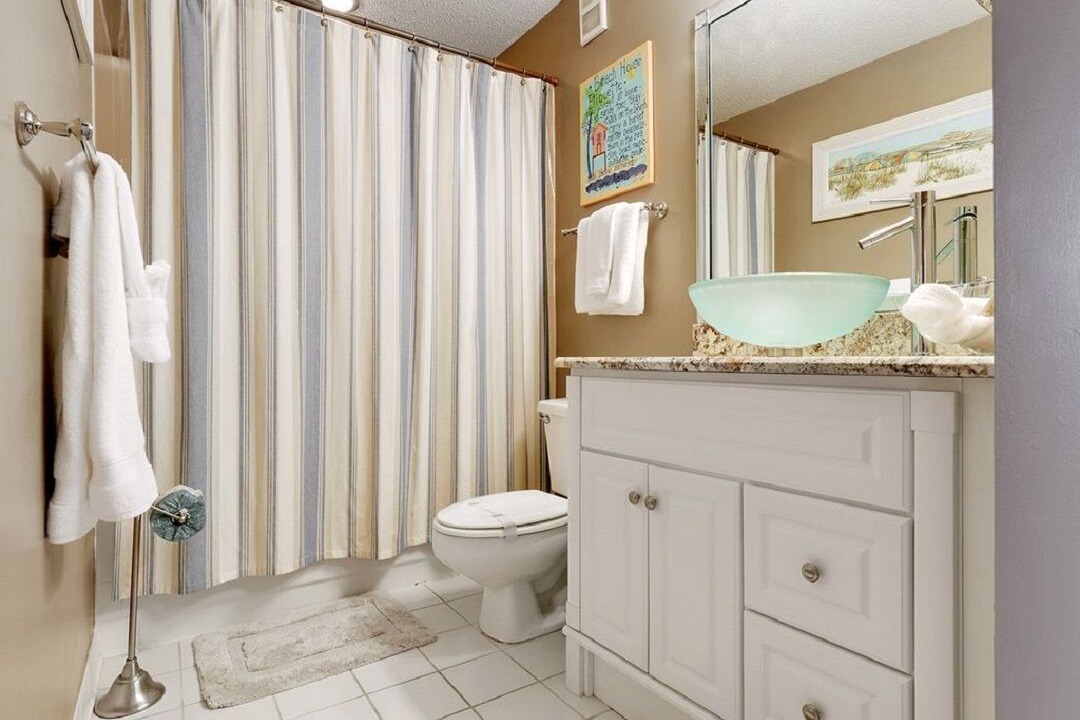 Photo of Bathroom in Orange Beach