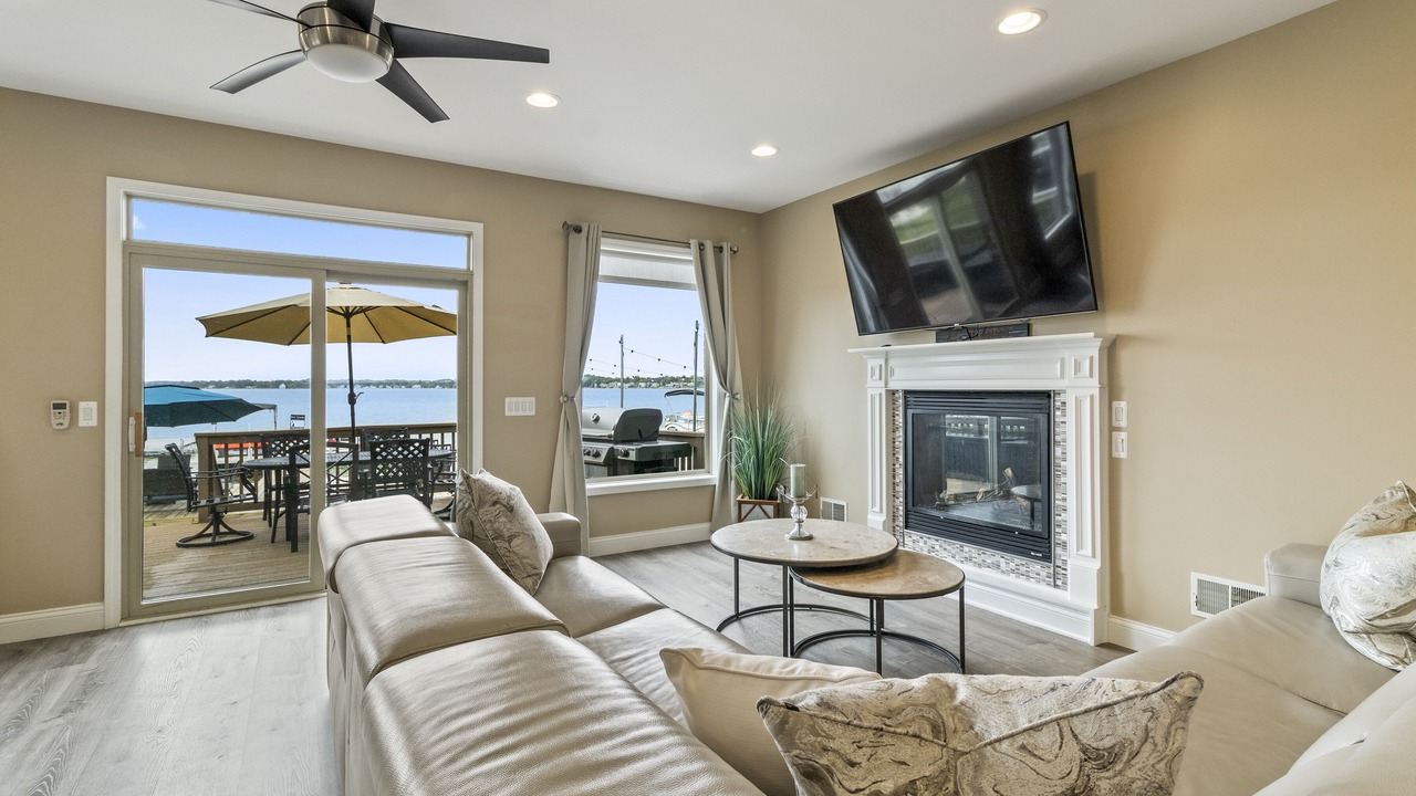 Photo of Livingroom in Keego Harbor