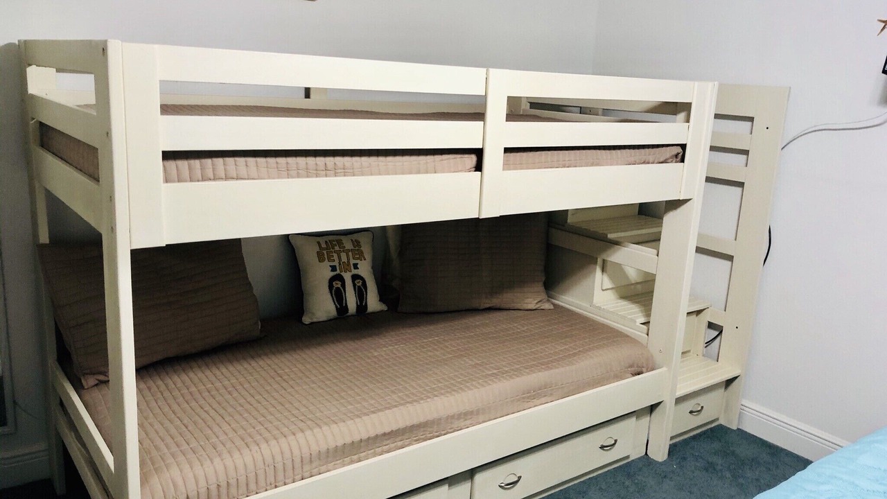 Photo of Bedroom in Ono Island
