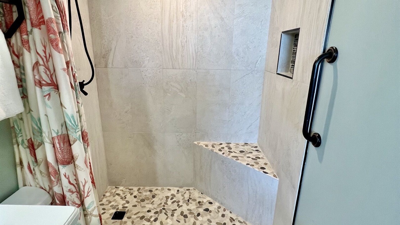 Photo of Bathroom in Gulf Shores
