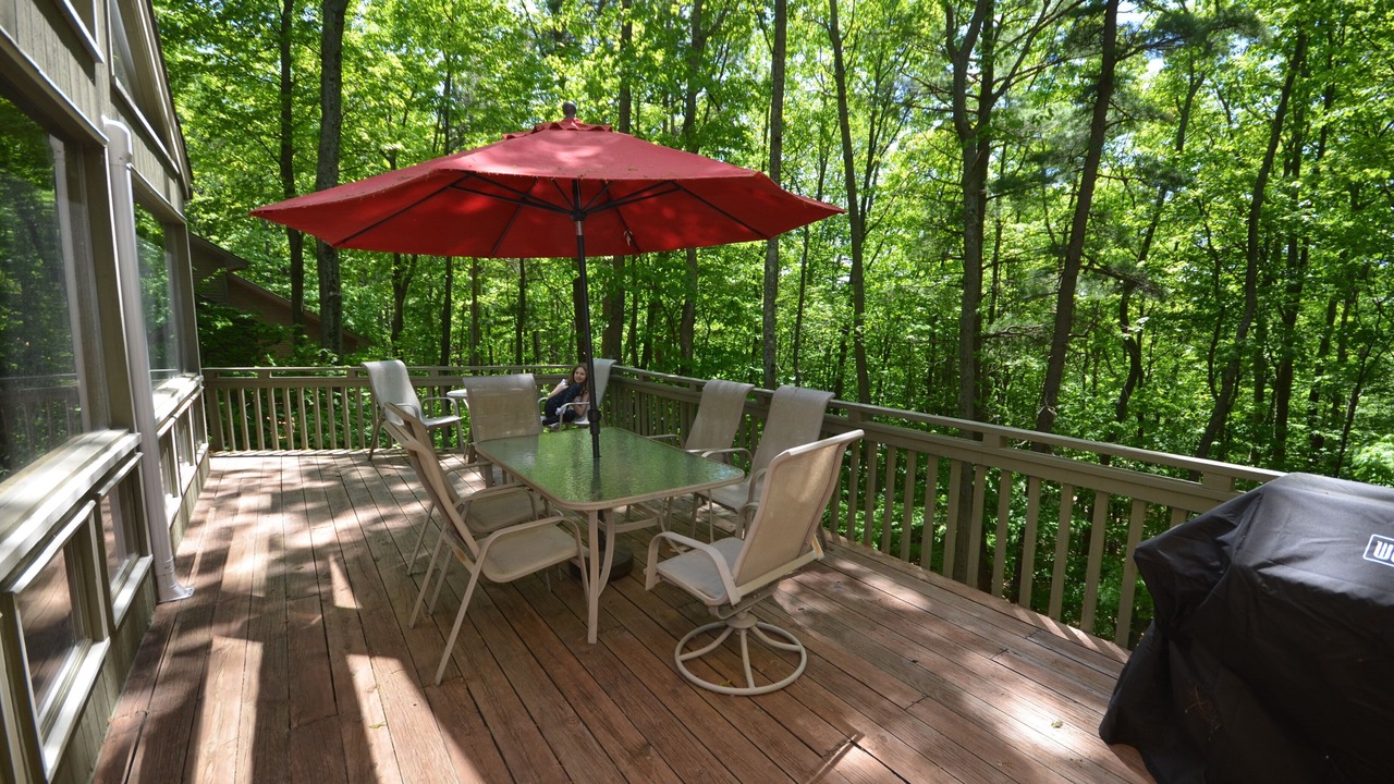 Photo of Outdoor in Maple City