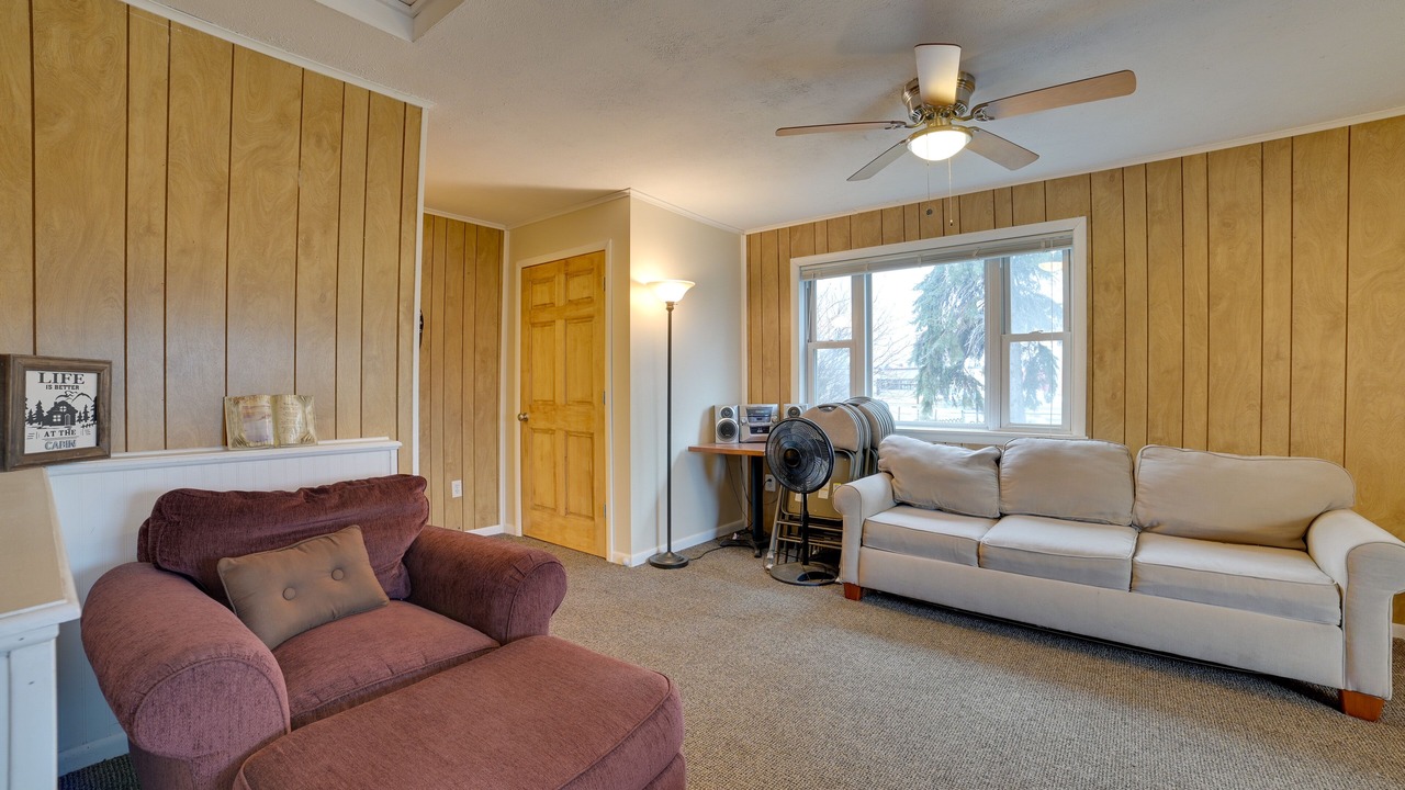 Photo of Livingroom in Houghton Lake Heights