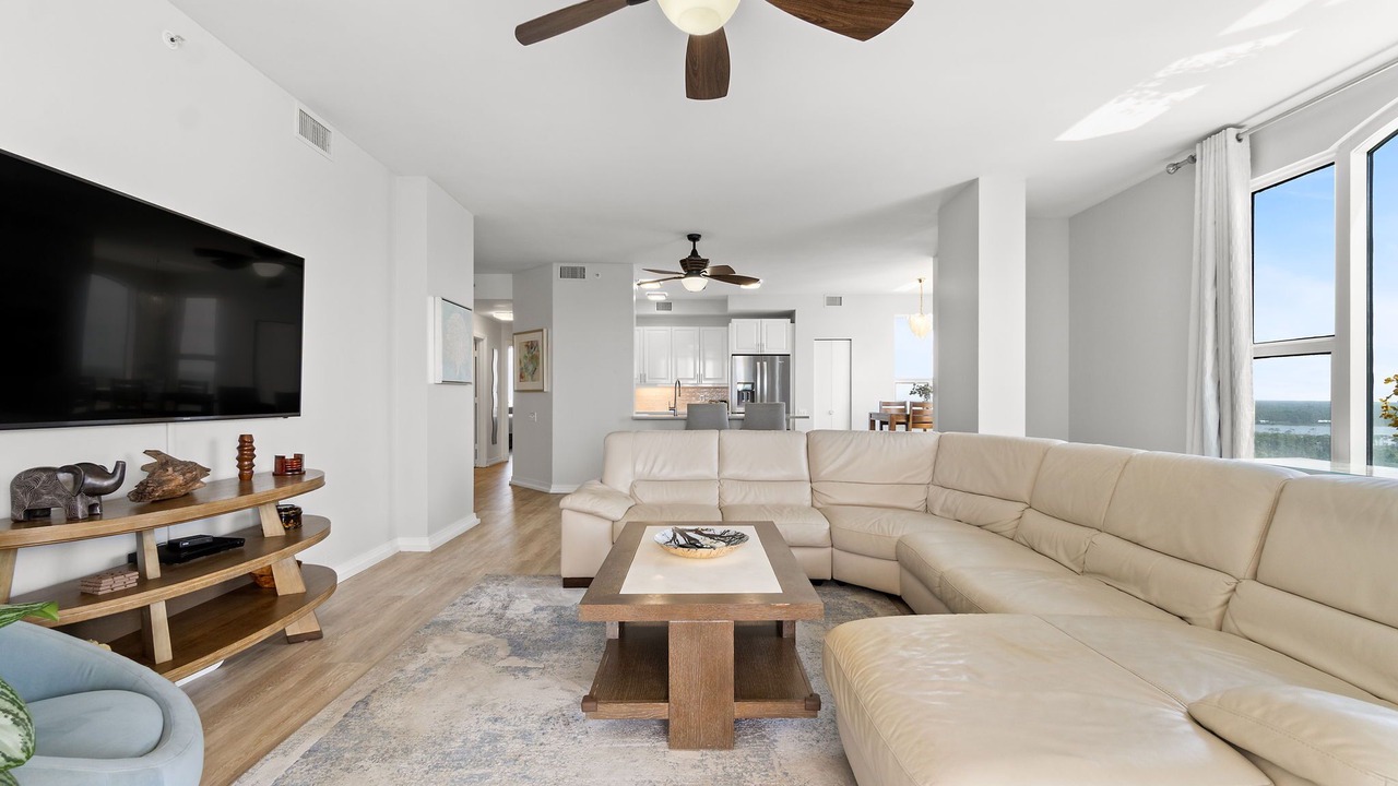 Photo of Livingroom in Ono Island