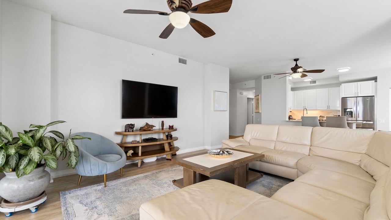 Photo of Livingroom in Ono Island