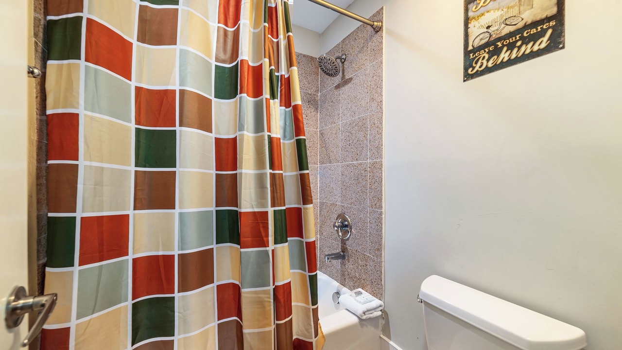 Photo of Bathroom in Orange Beach East