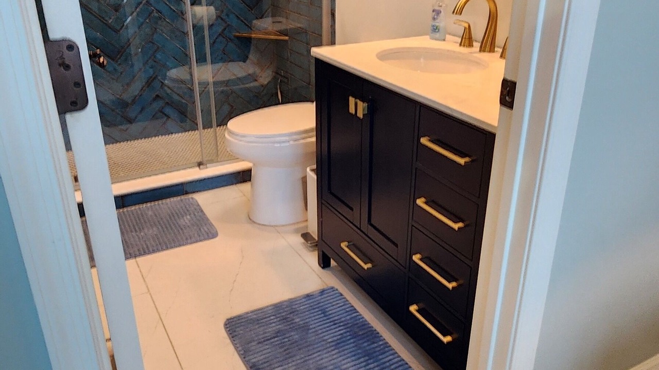 Photo of Bathroom in Pensacola Beach