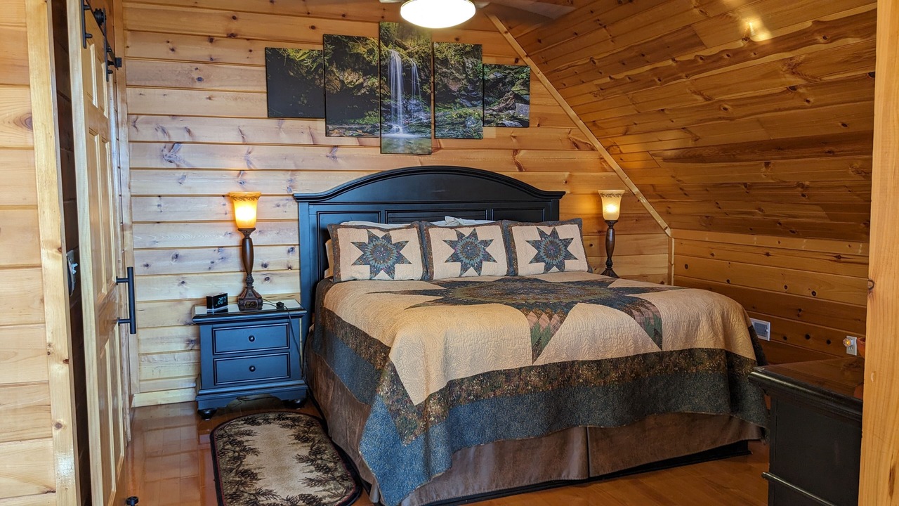 Photo of Bedroom in Sevierville