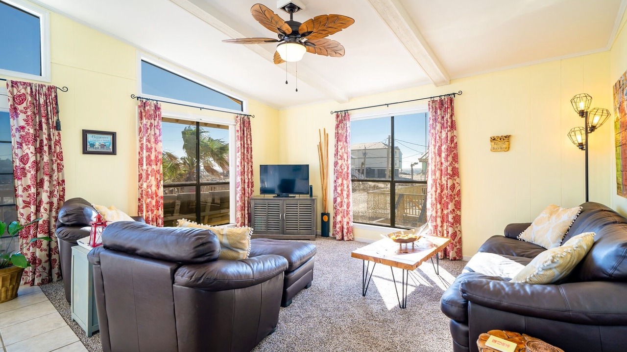 Photo of Livingroom in Fort Morgan