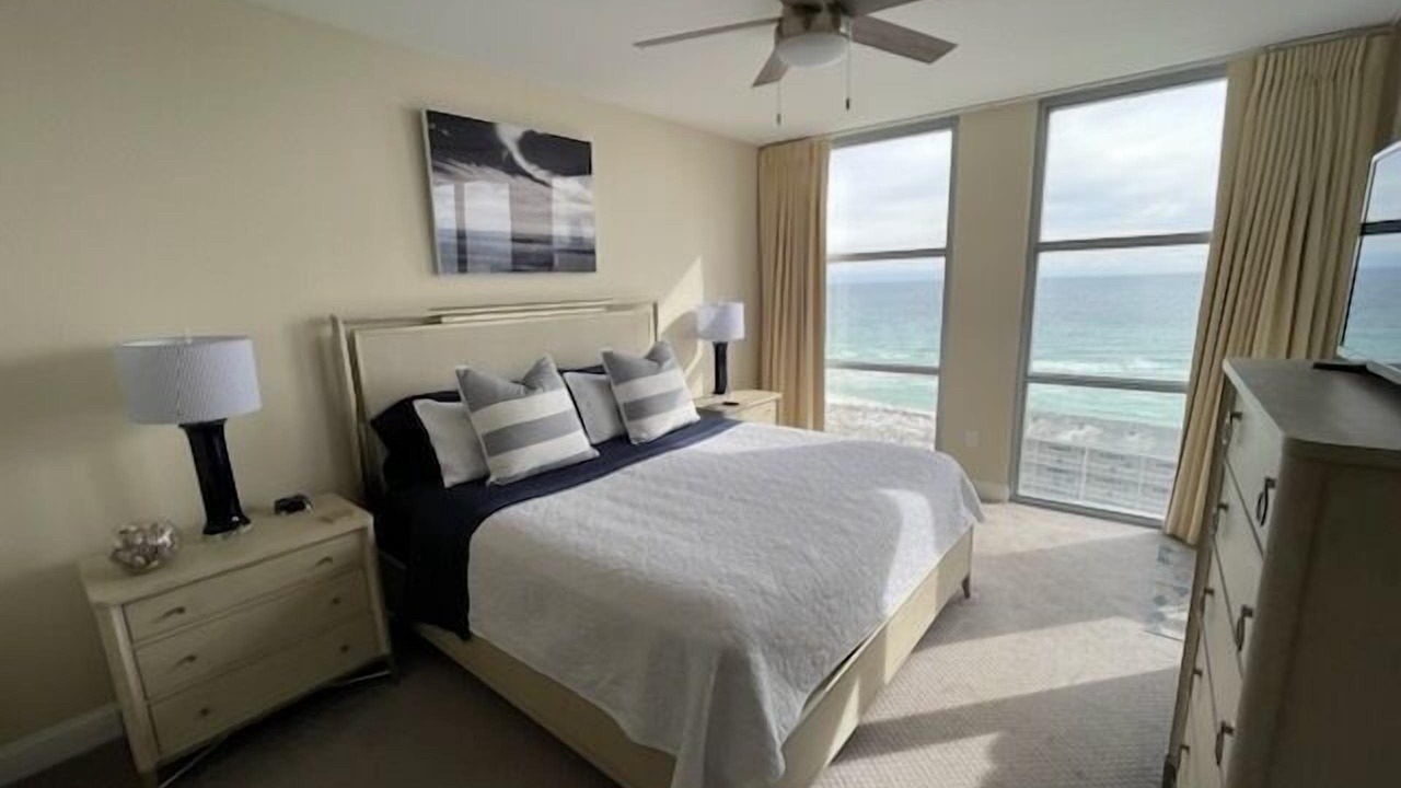 Photo of Bedroom in Pensacola Beach
