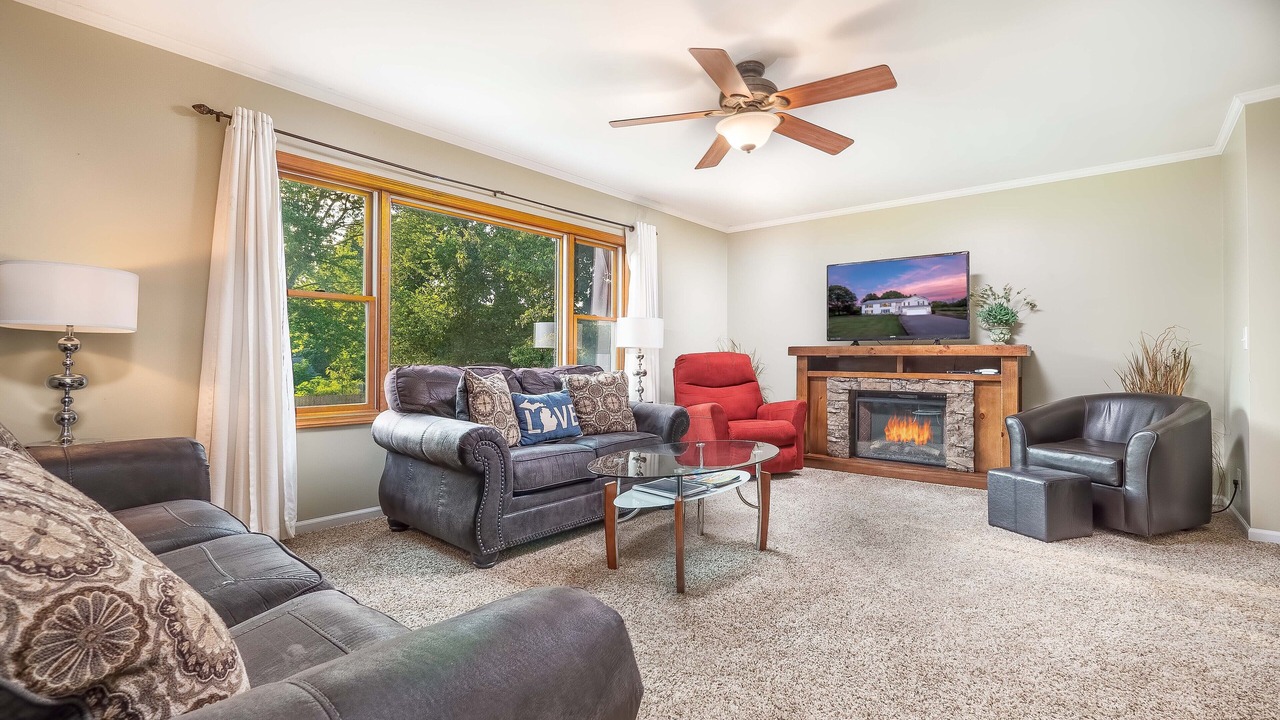 Photo of Livingroom in Bridgman