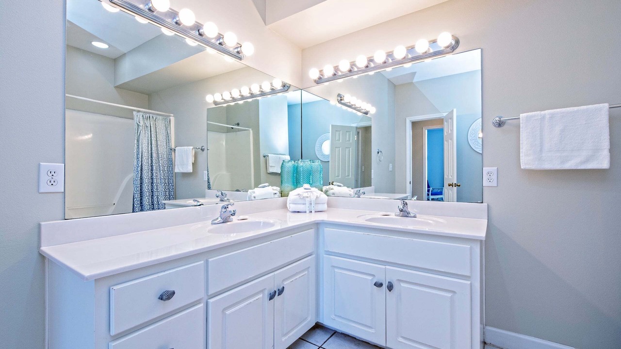 Photo of Bathroom in Fort Morgan