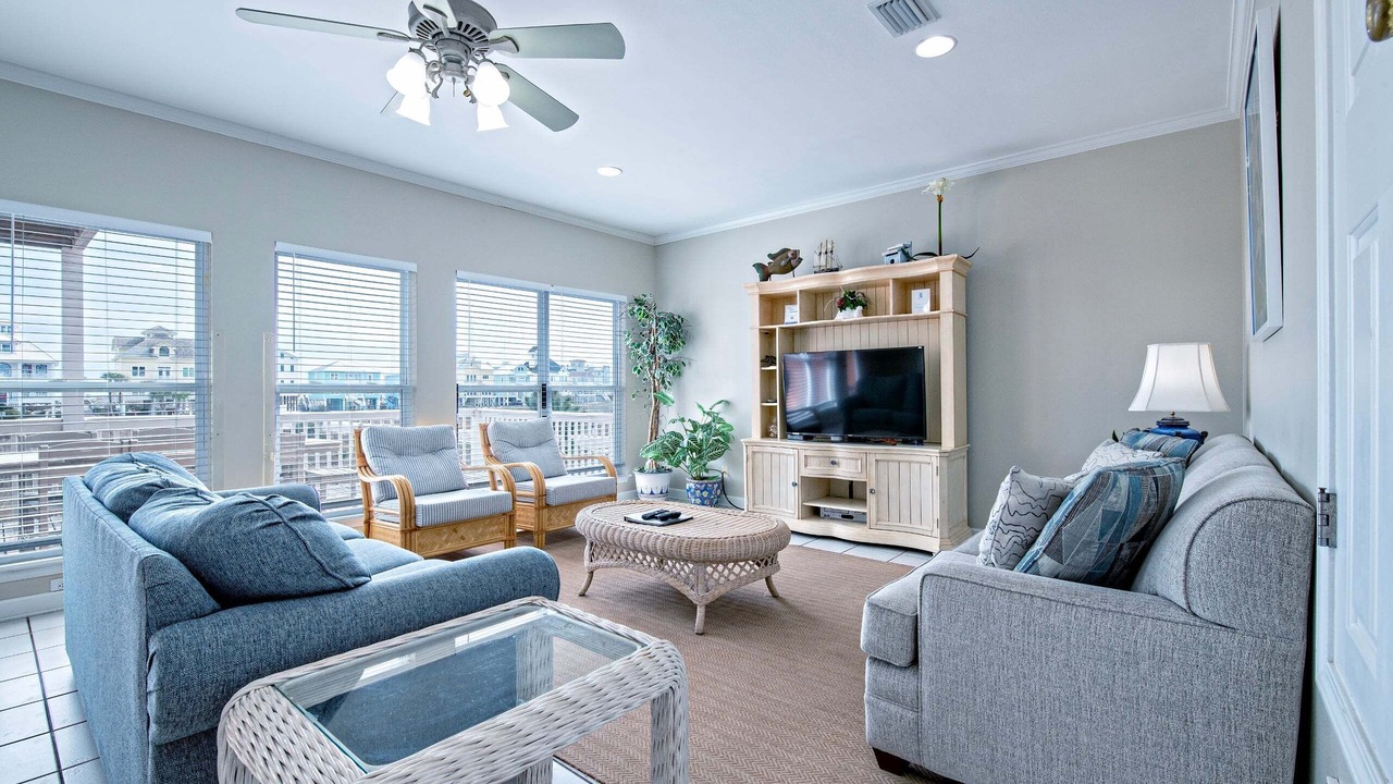 Photo of Livingroom in Fort Morgan