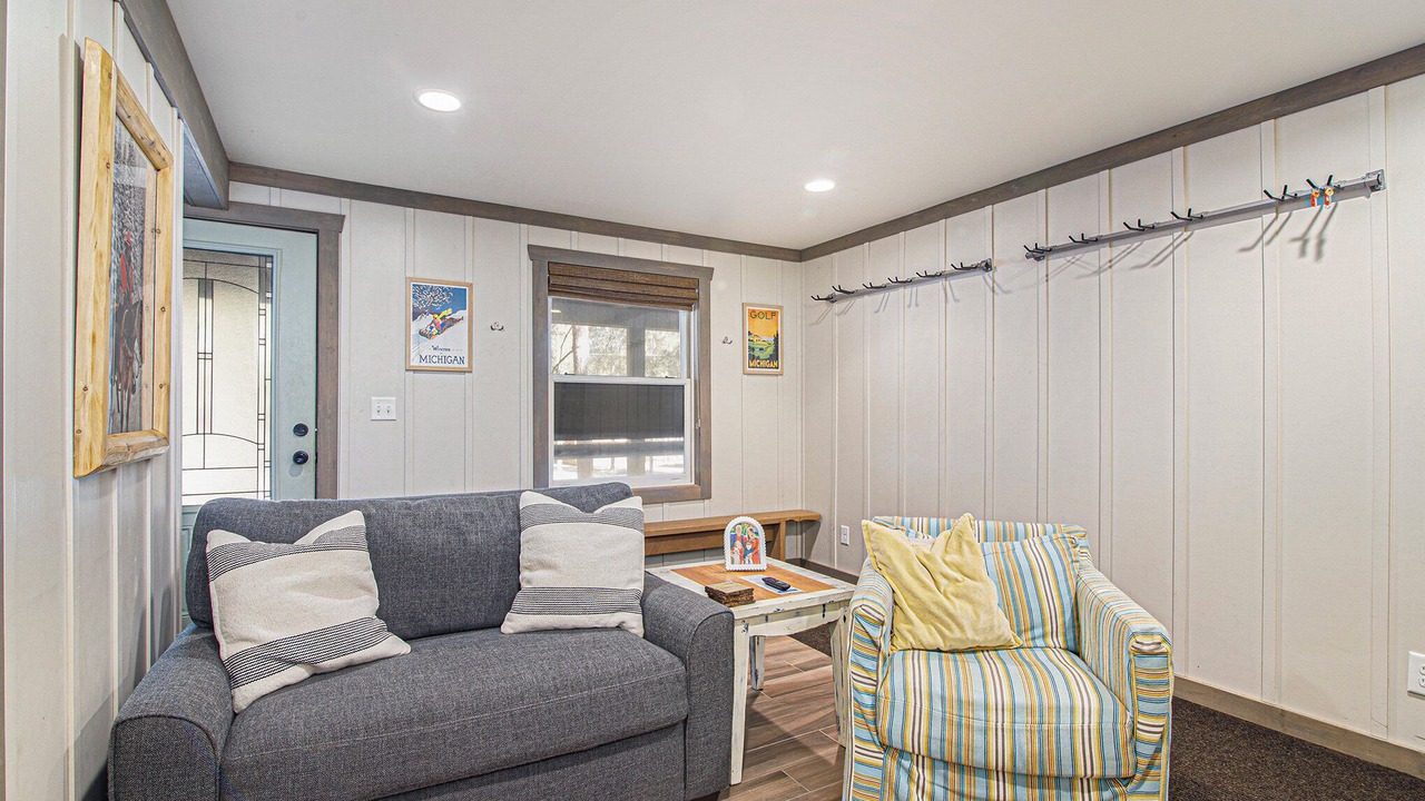 Photo of Livingroom in Thompsonville