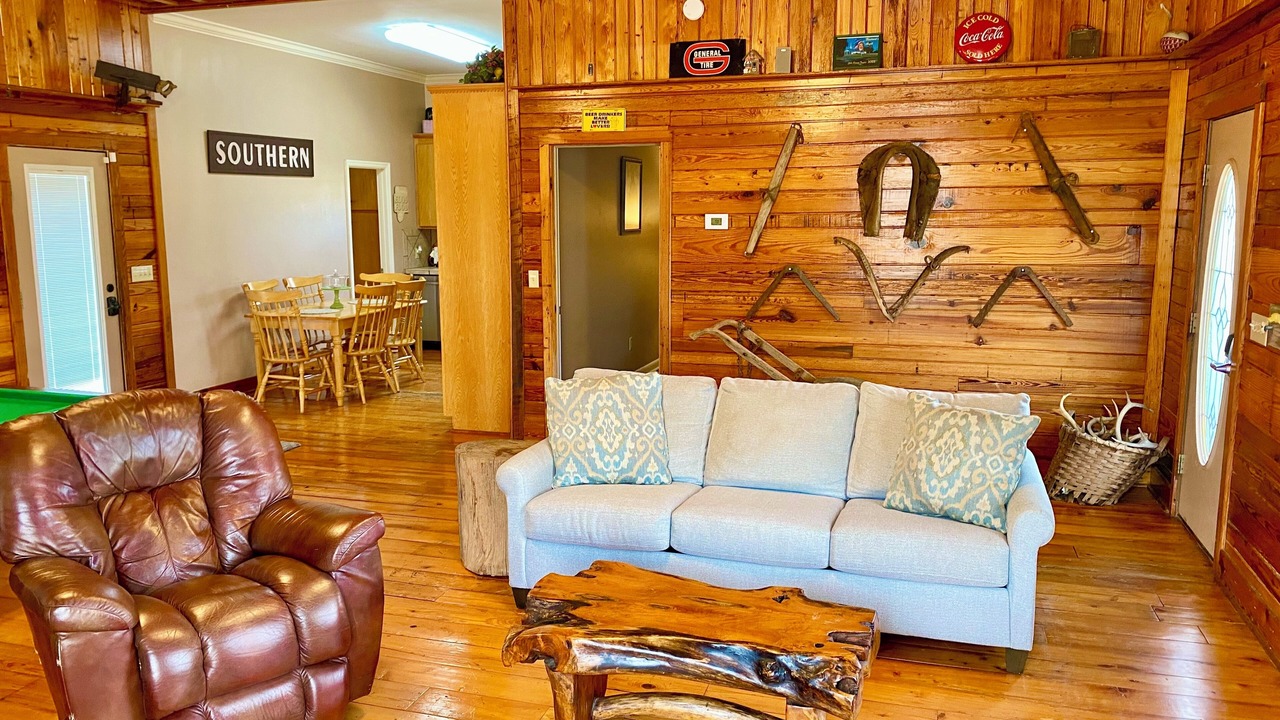 Photo of Livingroom in Goshen
