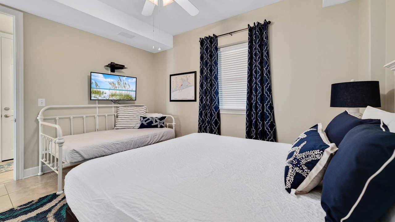 Photo of Bedroom in Orange Beach East