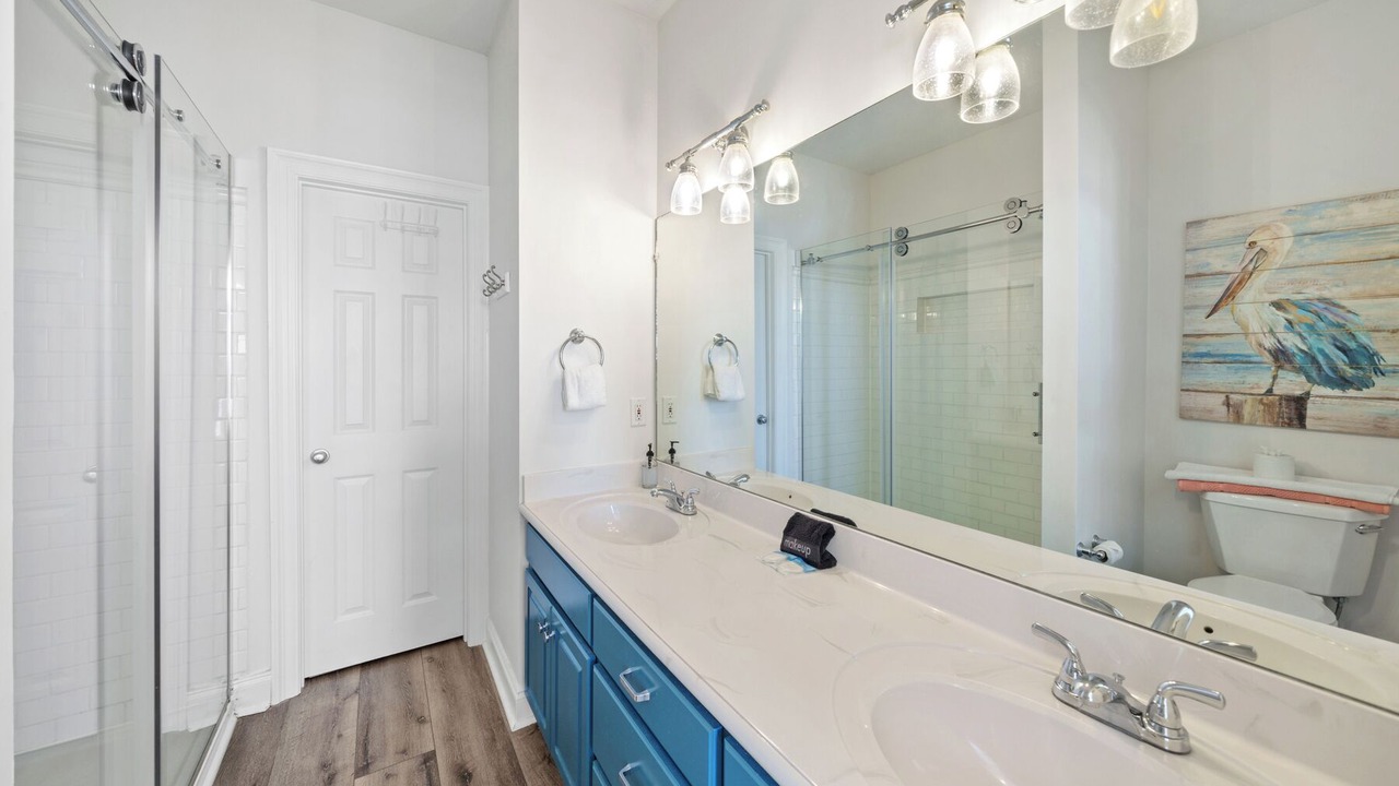 Photo of Bathroom in Lullwater Beach