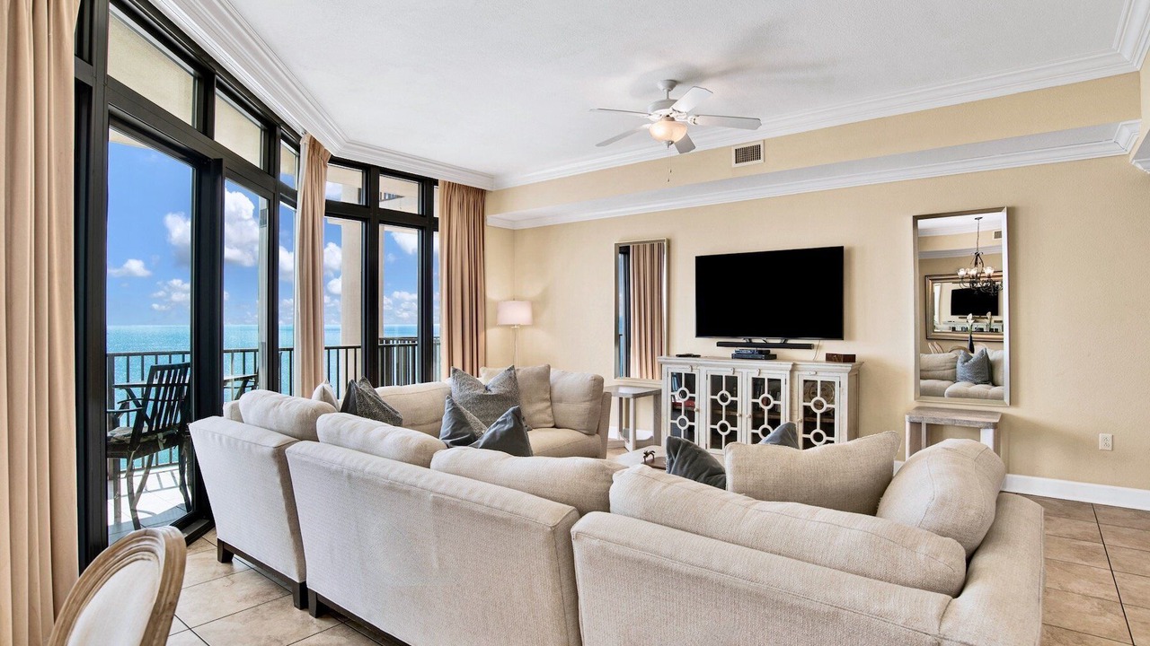 Photo of Livingroom in Orange Beach