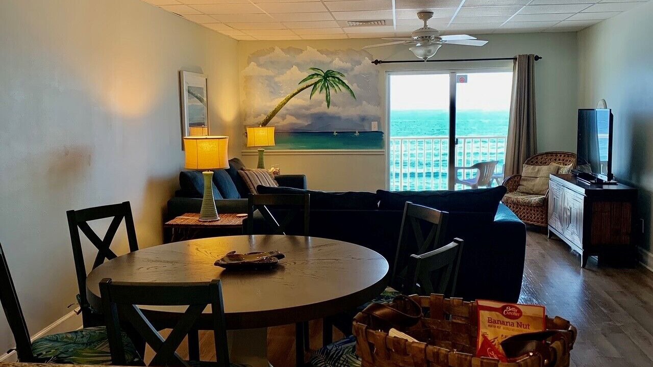 Photo of Livingroom in Pensacola Beach