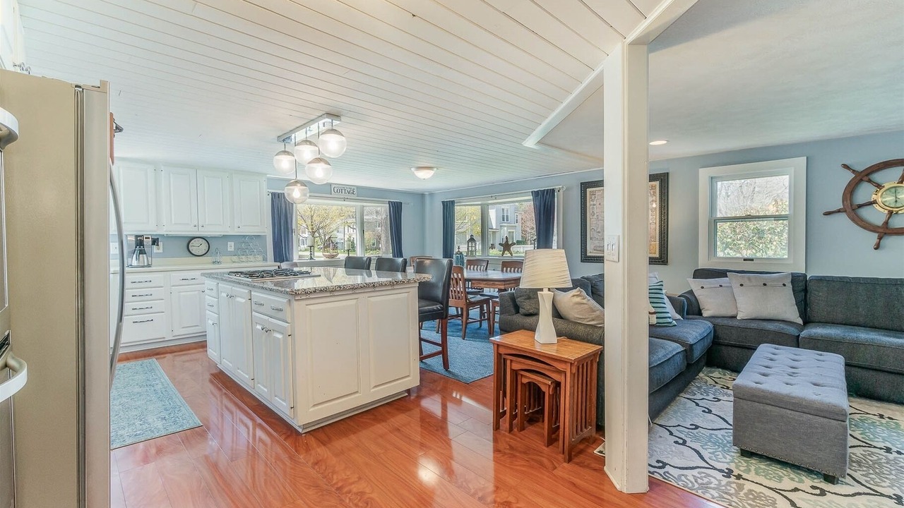 Photo of Livingroom in Saugatuck